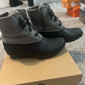 Sperry boots